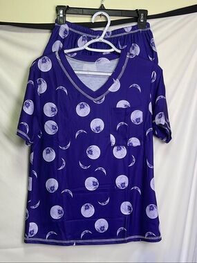 Women's Moon-Print V-Neck Short Sleeve Pajama Set - Blue